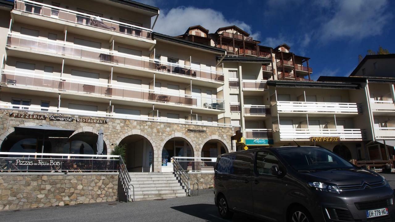 Giovanni Et Christine Apartment Les Angles  Bagian luar foto